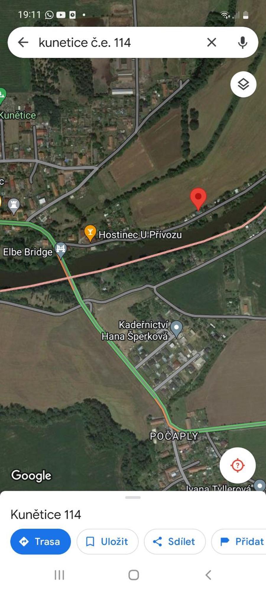 Bungalov Na Brehu Labe S Vlastnim Molem Pardubice Exteriér fotografie